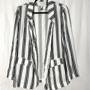 Black and white lightweight blazer